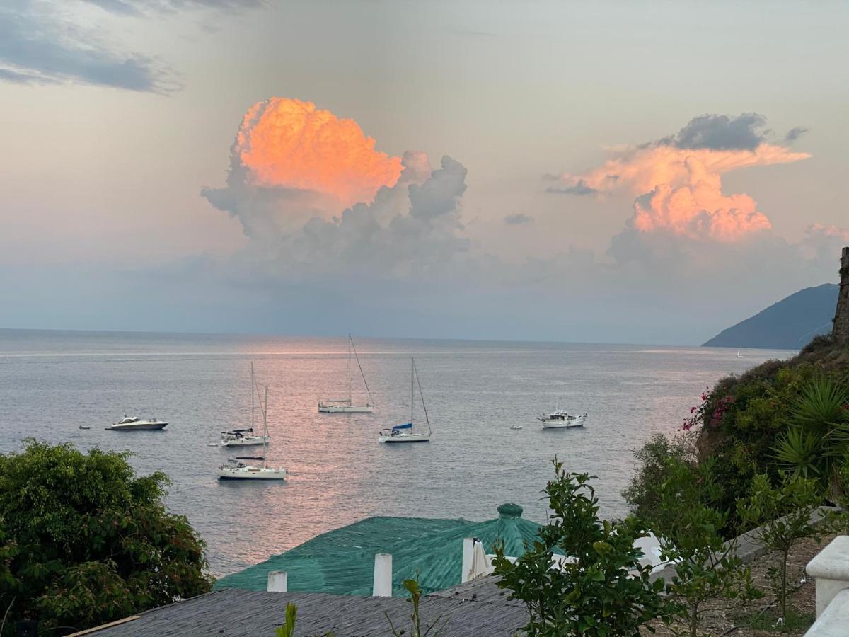Lipari Centro Storico Flat 7 Mins From Port Apartment Exterior photo