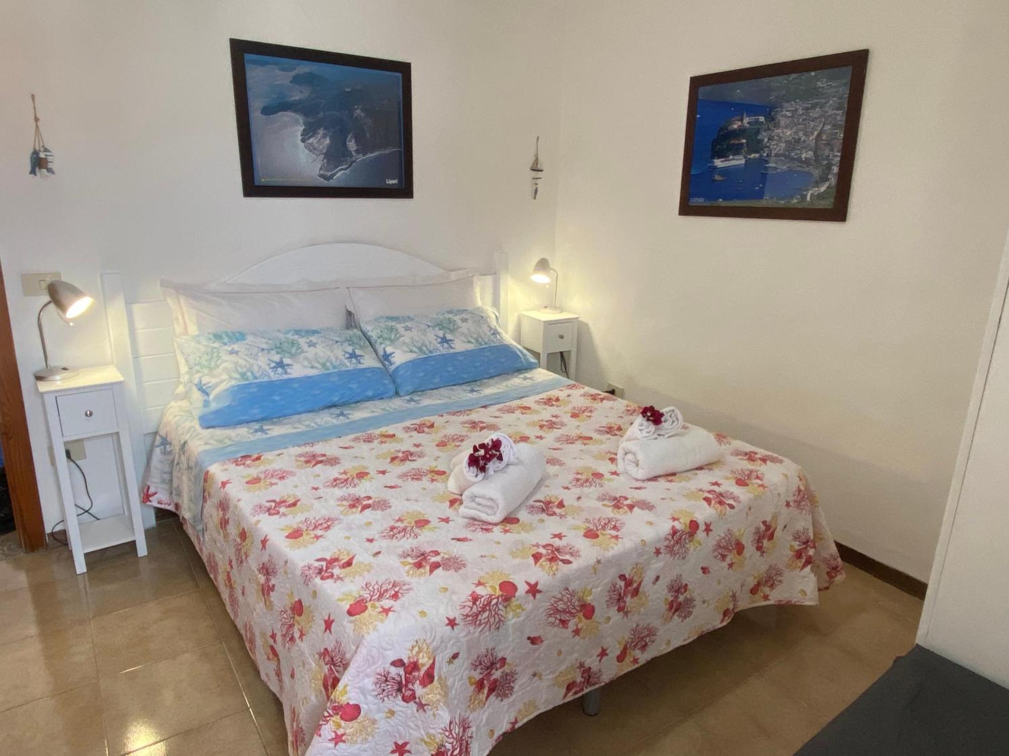 Lipari Centro Storico Flat 7 Mins From Port Apartment Exterior photo